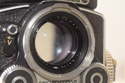ROLLEI ROLLEIFLEX 3.5F PLANAR 75MM F3.5 TWIN-LENS REFLEX CAMERA AS IS