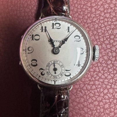 GLYCINE VINTAGE MANUAL WIND WOMEN'S WATCH SMALL SECOND 21MM SILVER DIAL