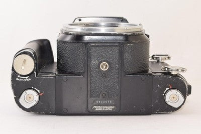 PENTAX PENTAX 67 II BODY MEDIUM FORMAT CAMERA FOR PARTS OR NOT WORKING