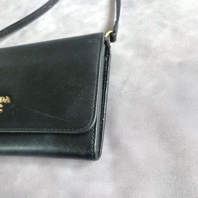 PRADA SHOULDER WALLET BLACK SAFFIANO LEATHER METAL LOGO CROSSBODY BAG Y2K