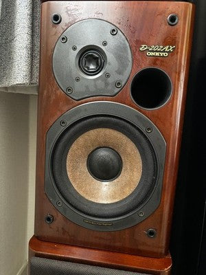 ONKYO D-202AX BOOKSHELF SPEAKERS PAIR MATCHING SERIAL HI-FI JAPAN USED