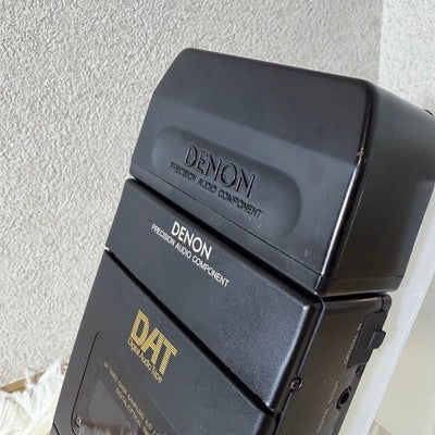 DENON DTR 80P PORTABLE DAT PLAYER TESTED WORKING WITH ACCESSORIES EXCELLENT