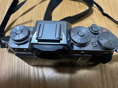 FUJIFILM X-T1 GRAPHITE SILVER, WITH FAN BOOK DIGITAL CAMERA