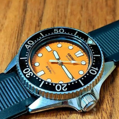 SEIKO PROFESSIONAL 2A22-0170 MINI DIVER 200M QUARTZ WATCH RARE VINTAGE JAPAN