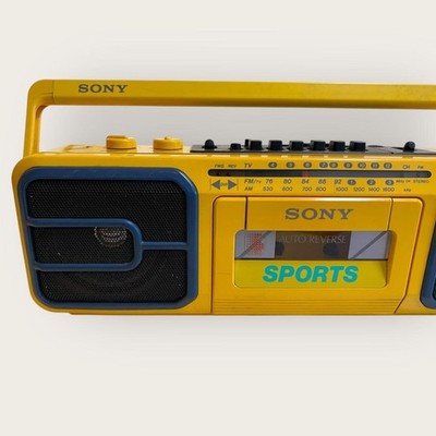 SONY CFS-V75 SPORTS STEREO CASSETTE CORDER AUTO REVERSE FM AM YELLOW AC100V DC9V