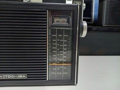 TOSHIBA RP-750FT 3-BAND VINTAGE RADIO JAPAN MADE EXCELLENT+++++
