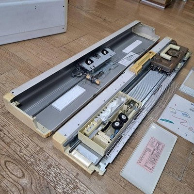 SILVER REED MY STUDIO SK155 9MM CHUNKY BULKY KNITTING MACHINE SERVICED FULL SET