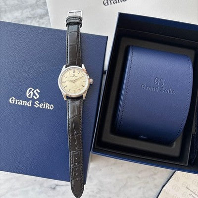 GRAND SEIKO MANUAL WINDING MEN'S WRISTWATCH ROUND FACE JAPAN MADE LEATHER BELT