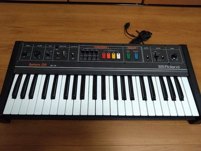 ROLAND SATURN SA-09 ANALOG ORGAN SYNTHESIZER, 80S STRING SYNTH SOUND, VGUC