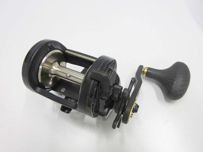 DAIWA TOURNAMENT ISHIDAI SS-30SH LONG-DISTANCE STANDARD PLUS CARBON HANDLE